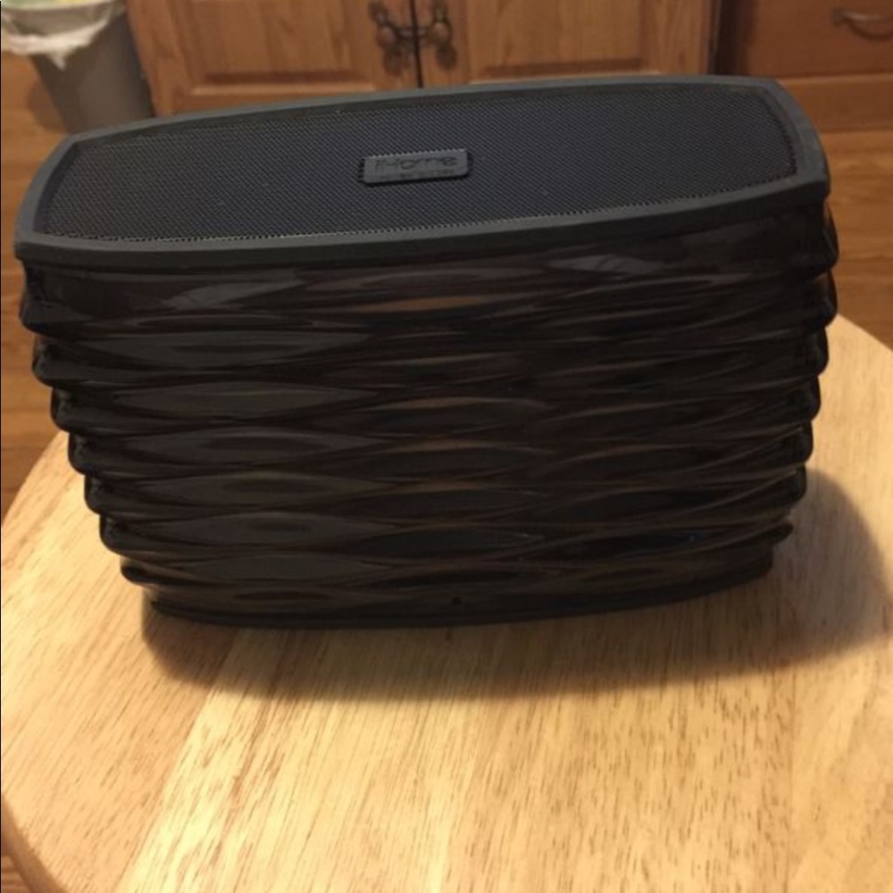 Medium iHome Speaker